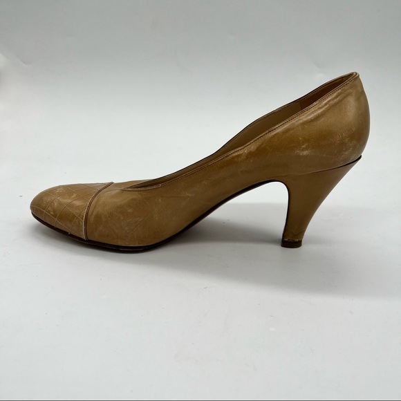 Chanel Tan Pumps Heels Quilted Pattern Toe Cap - Picture 6 of 9